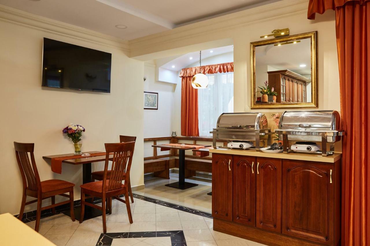 Gold House Pension Балатонфюред Экстерьер фото